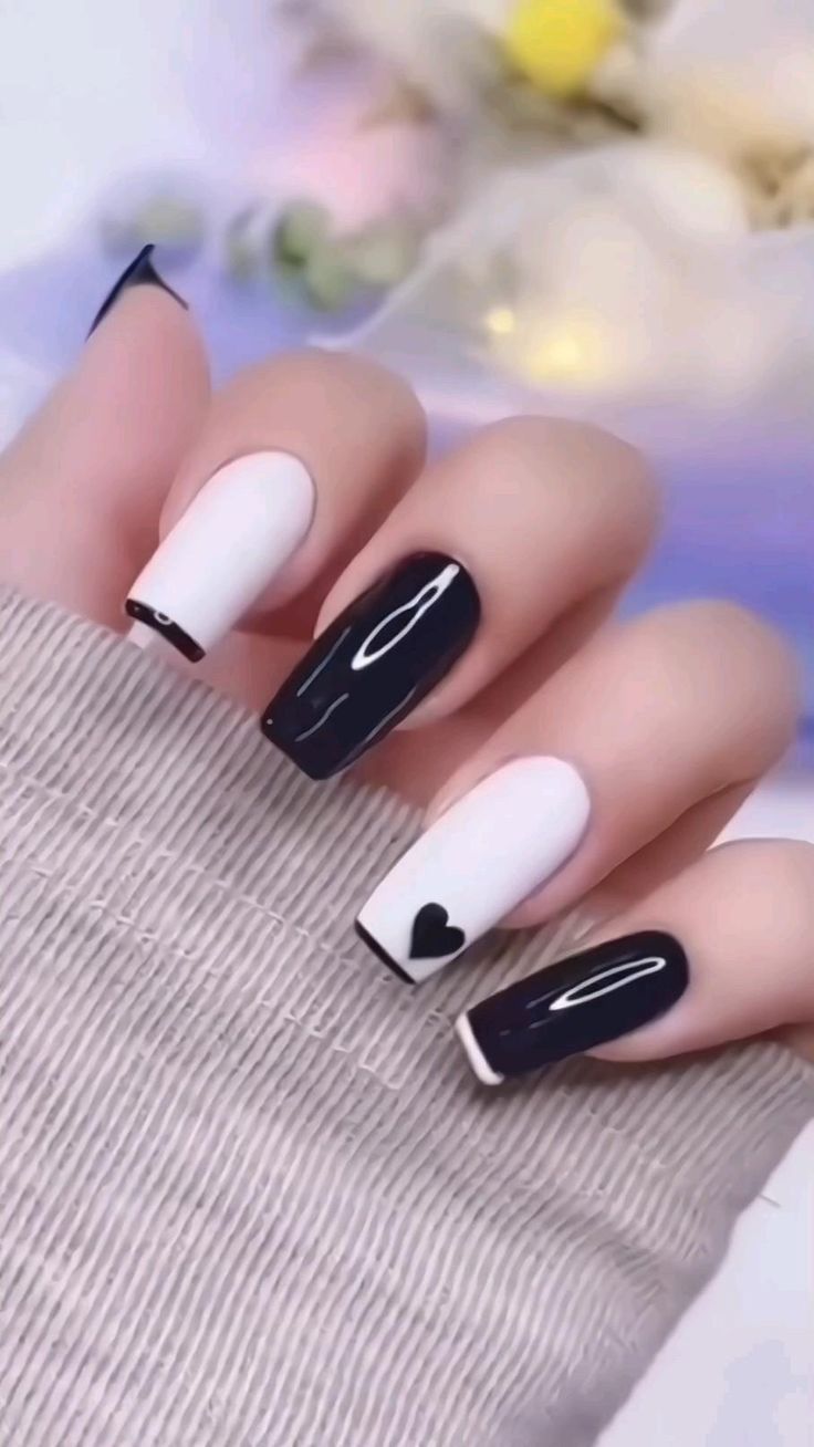 Simple Black And White Nails Design 4